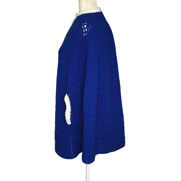 Handmade Crochet Cape Blue White Poncho Vintage 70s Cottagecore Boho Retro - Picture 5 of 6